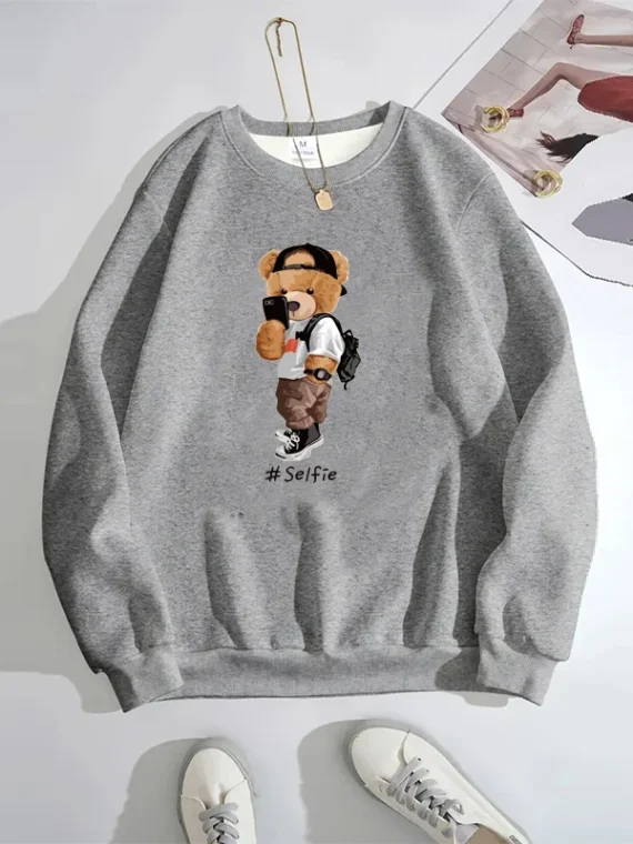 FlexElevate Kawaii Bear Print Sweatshirt