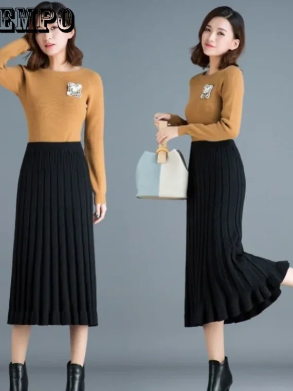 FlexElevate Knit Pleated Skirt