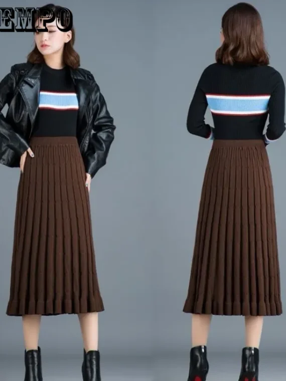 FlexElevate Knit Pleated Skirt