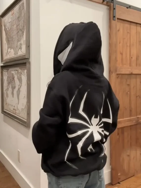 FlexElevate Y2K Spider Print Zip-Up Hoodie